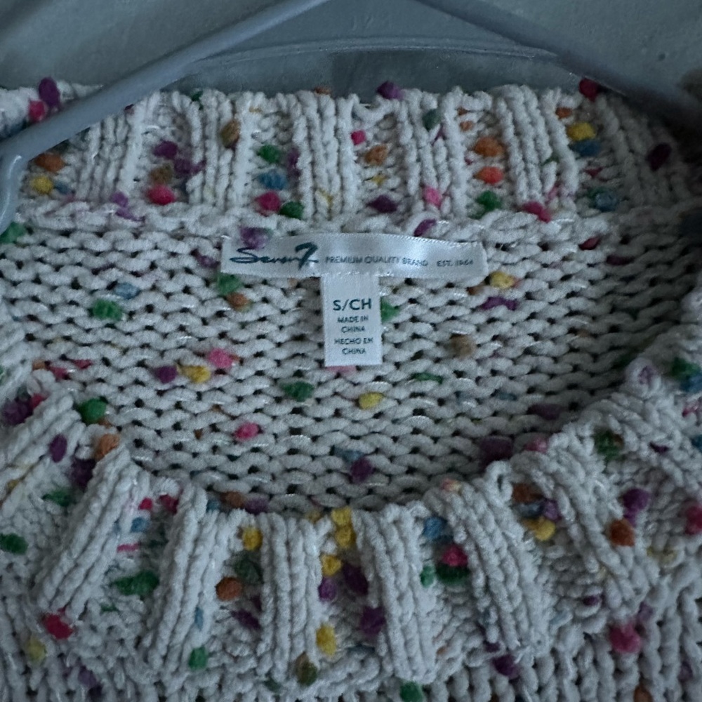 Seven7 Knit Crewneck sweater top. Fall/Winter